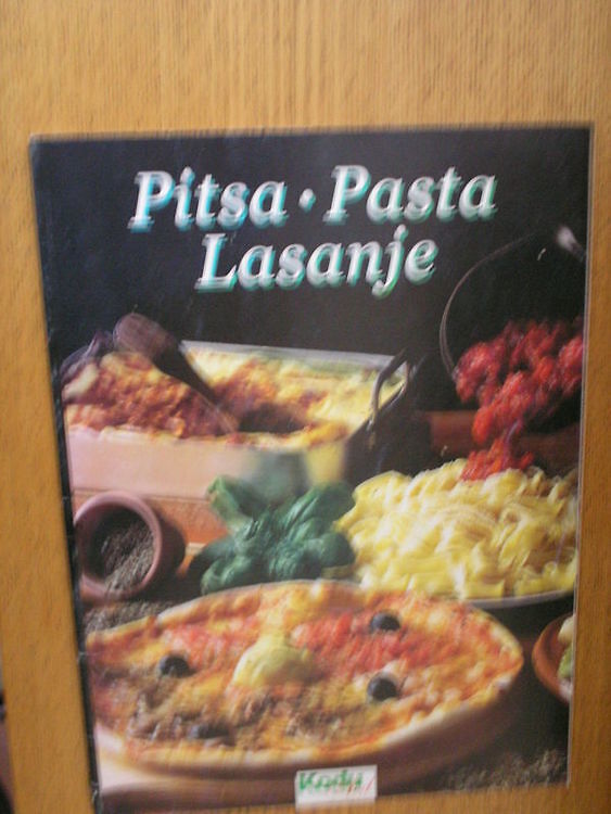 Pitsa, pasta, lasanje Itaalia köögist. 2002 (102575801) 