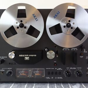 Vanakooli lintmakk Akai GX-4000D Black  			