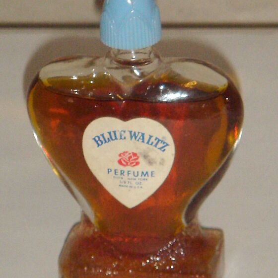 Blue discount waltz perfume