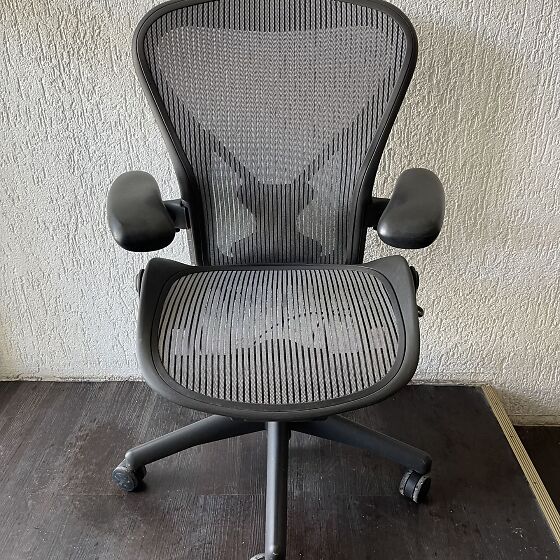 herman miller aeron osta