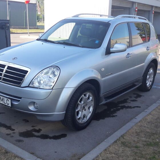 Купить SsangYong Rexton XDi AT 4WD Luxury л.с. Полный (4WD)