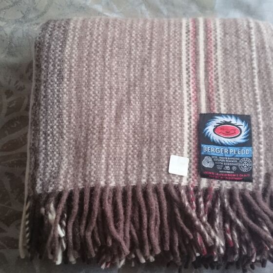 Berger pledd wool discount blanket