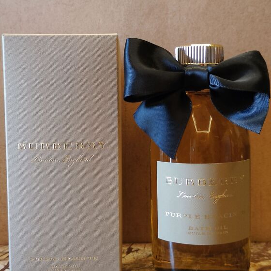 Burberry purple hyacinth bath oil on sale