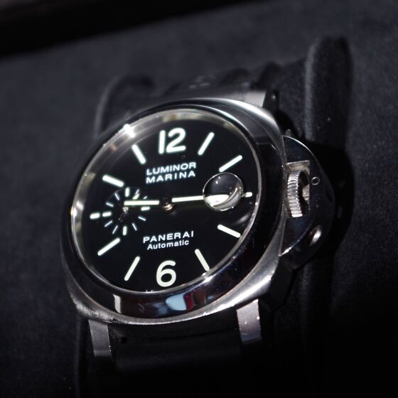 Panerai Luminor Marina Automatic PAM00220 Rare J serial