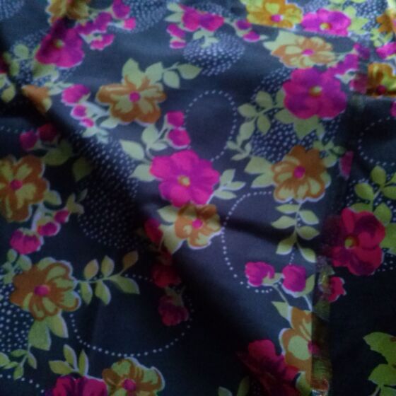 Ilus, NSVL-aegne õhuke läikiv atlass kangas (207536534) - Osta.ee