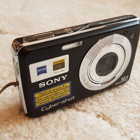 560px x 560px - Sony Cyber-shot DSC-W220 camera, 12.1 MP, 4x optical zoom (100228866) -  Osta.ee
