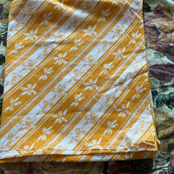 Nõukaaegne ,ilus õhuke puuvillane kangas. (194856620) - Osta.ee