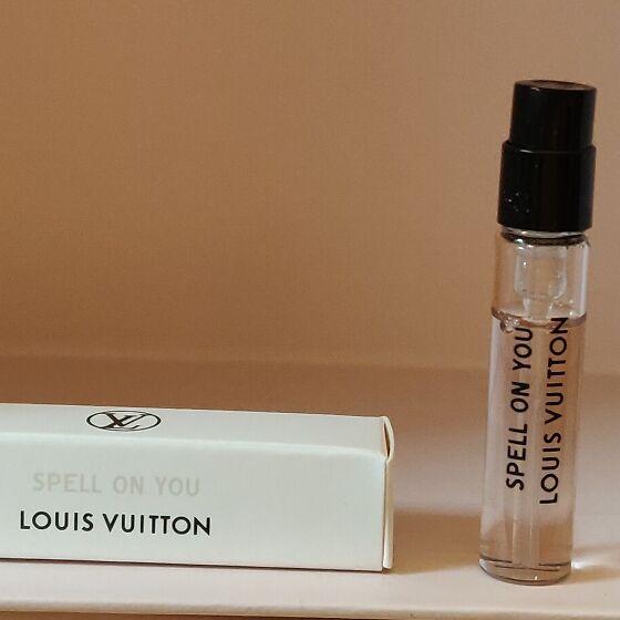 louis vuitton spell on you sample