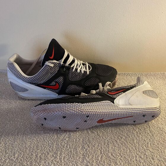 naelikud nike