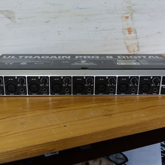 Behringer ULTRAGAIN PRO8 DIGITAL ADA8000 Preamplifier ADAT (192313754