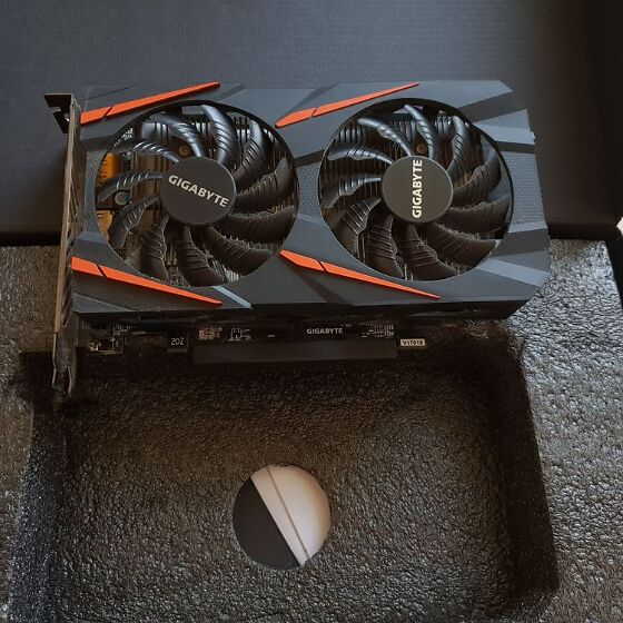 Gigabyte radeon rx sale 550 2gb