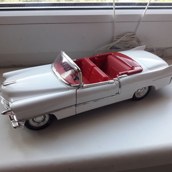 Cadillac Eldorado 1955 Metal Majorette hotsell Club 1/18