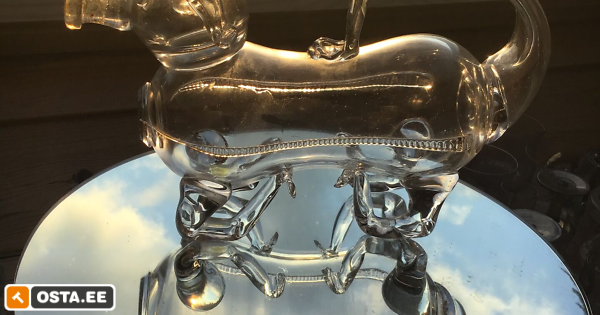 Suur vana käsitööklaas karahvin-pudel, viinasiga-koer; Terve (215162491 ...