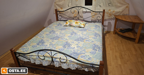 Metallraamiga voodi (243950656) - Osta.ee