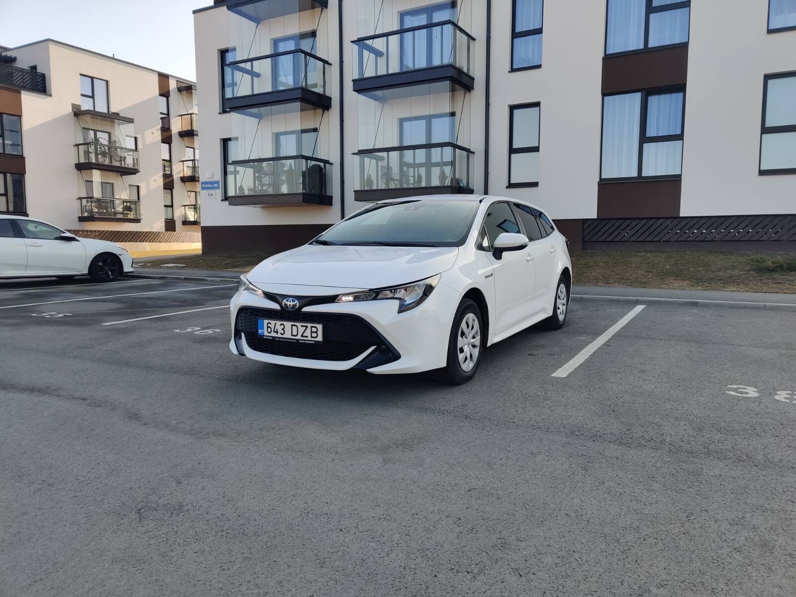 Toyota Corolla Hybrit (172481648) - Osta.ee