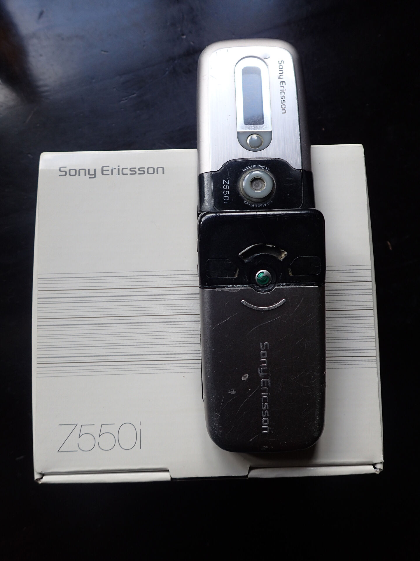 Sony Ericsson Z550i (156986484) - Osta.ee