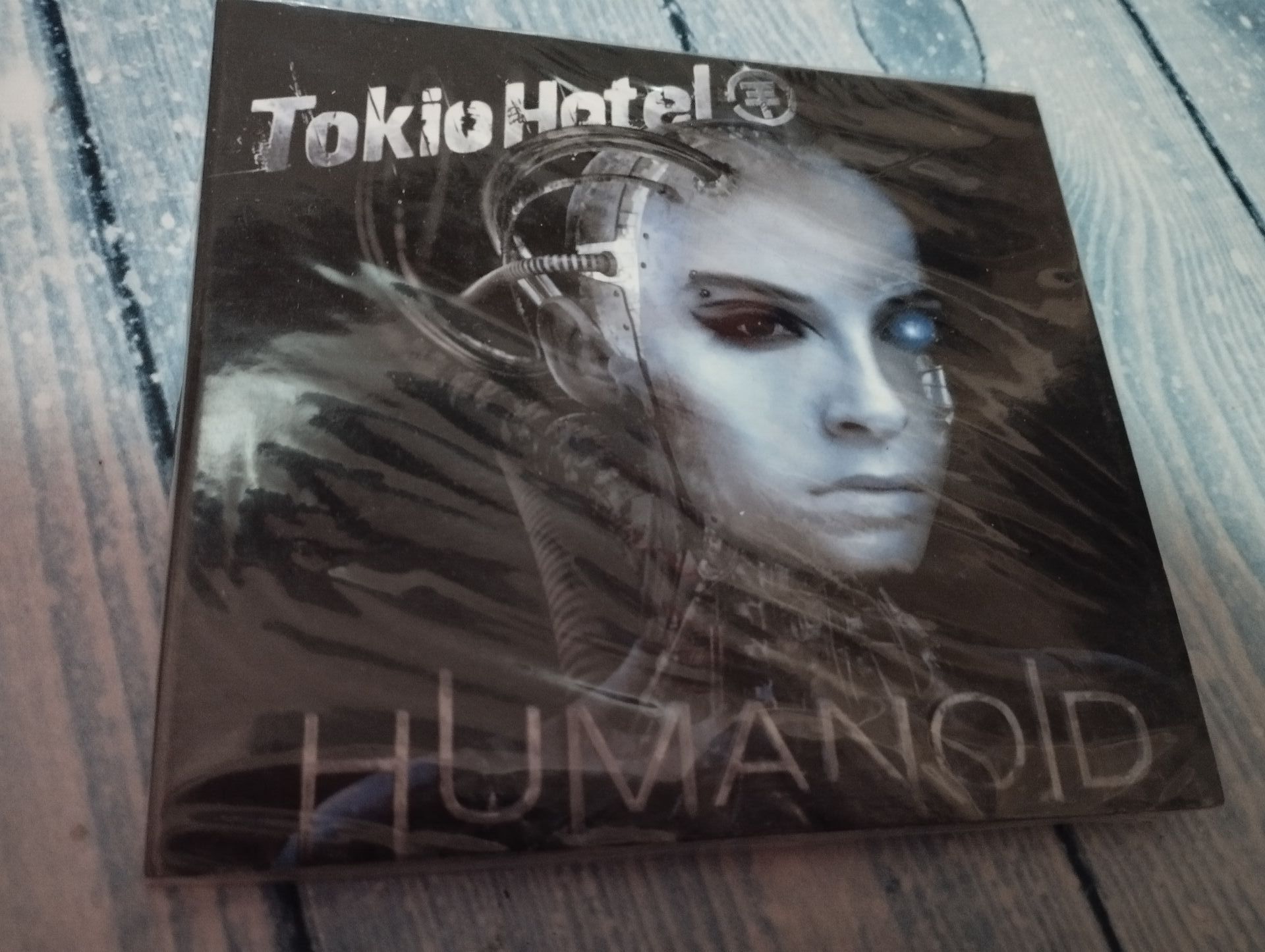 Tokio Hotel Humanoid Uus kiles. (194360147) - Osta.ee