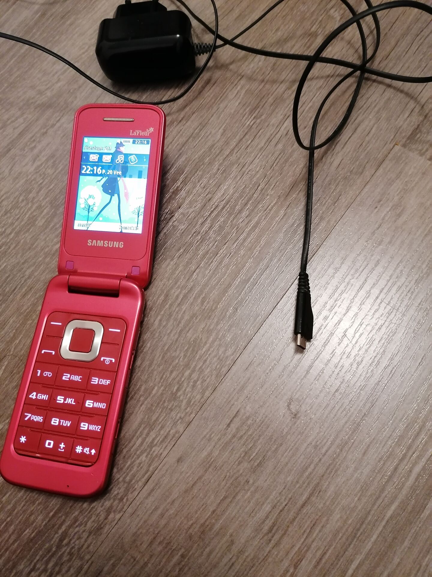 RETRO. Samsung La Fleur klapiga telefon GT-C3520 (170978266) - Osta.ee